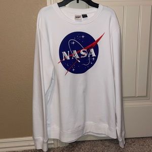 WHITE NASA CREWNECK - LARGE